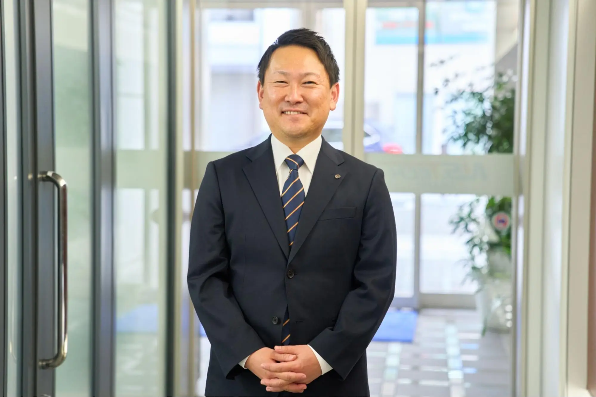 現場を知るからこそ、描ける未来がある。「現場×本社」の視点で社員の成長を牽引する研修企画担当者の想い